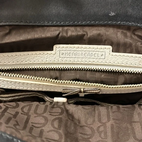 Henri Bendel Carlyle Satchel Croco/Suede - Picture 4 of 4